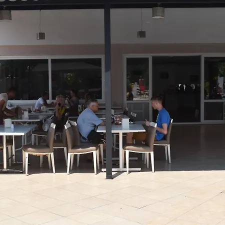 Ares Hotel 3*