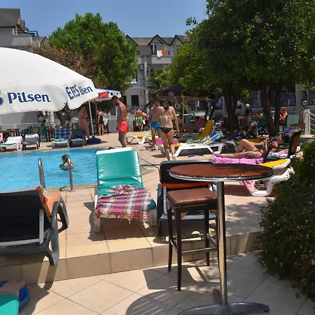 Ares Hotel