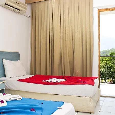 Hotel Ares 3*