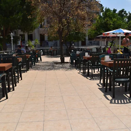 Hotel Ares 3*